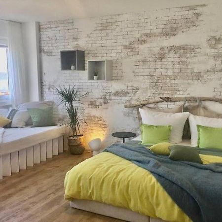 Liebevoll renoviertes Apartment mit Panoramablick Friedrichshafen Extérieur photo